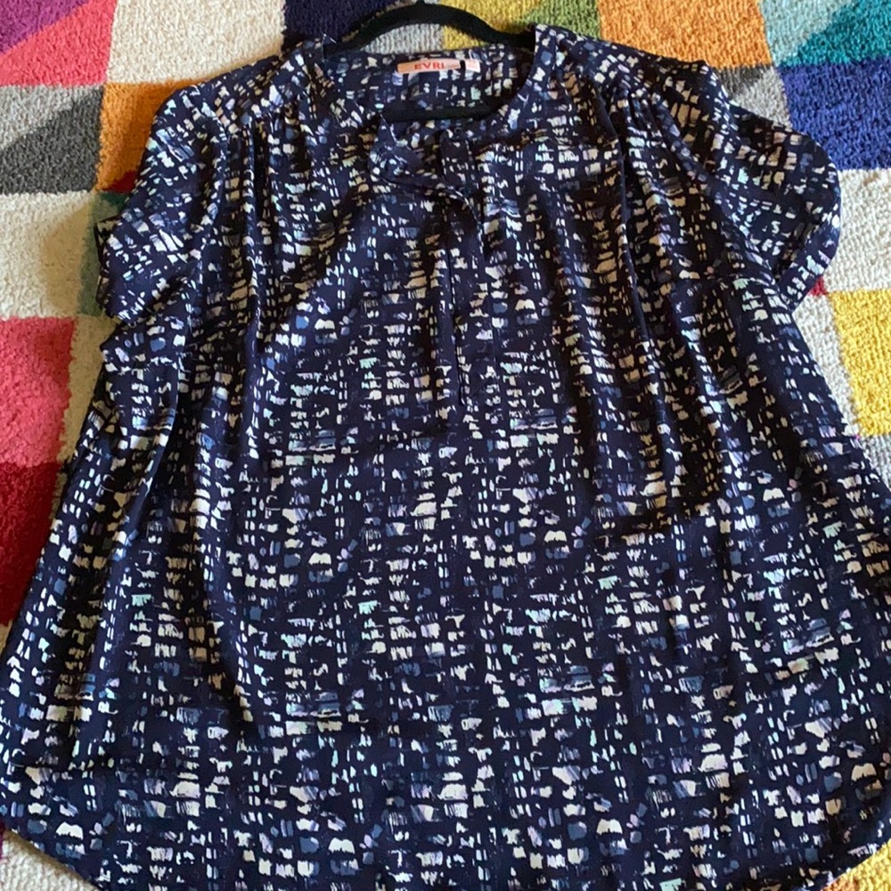 Evri blue abstract blouse 2x